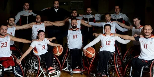 Engelsiz Aslanlar - Avrupa’da Taktiksel Üstünlük